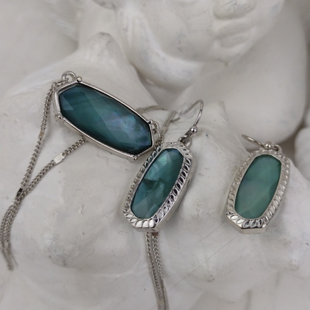 🌻3 For $15 Silver Teardrop Blue-Green Stone Necklace & Earrings Set